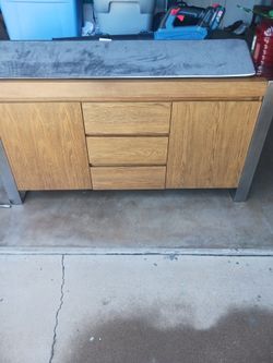 Heavy duty tv Stand