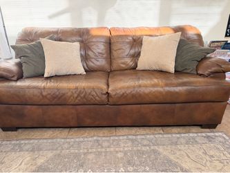 Couch and love seat- American furniture warehouse