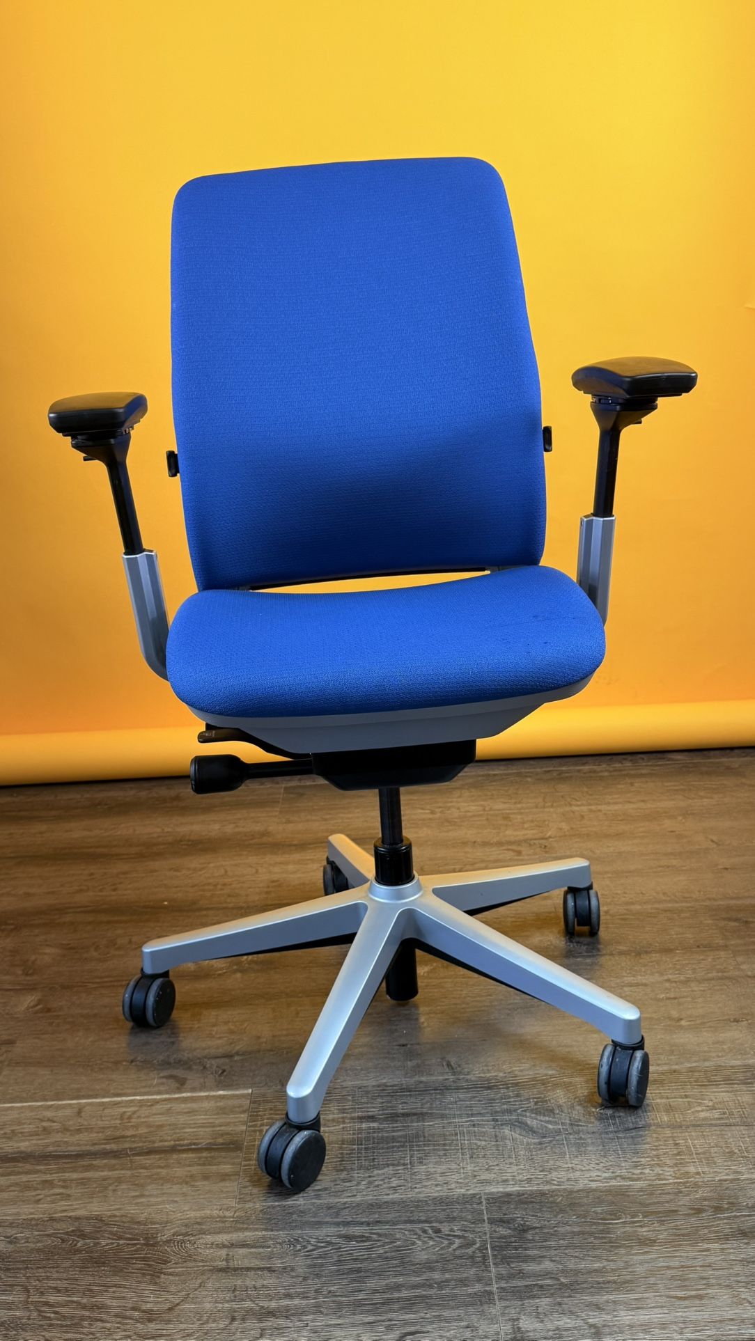 Blue Steelcase Amia Office Or Gaming Chair
