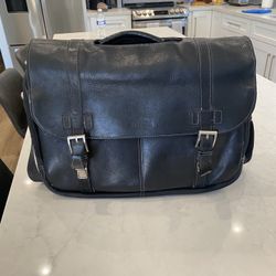 Men’s Messenger Bag- Leather