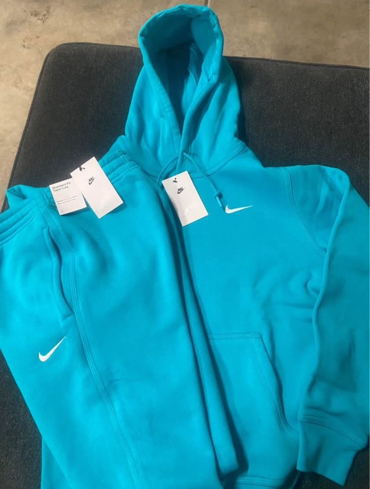 men’s nike sweatsuit 