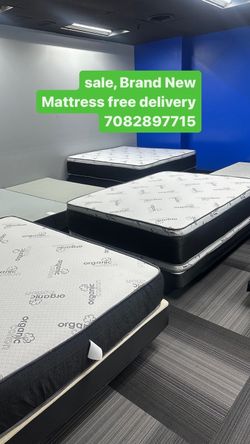 Huge sale for Mattress And Box Twin size #mattress and box 150.$ full 190$ Queen 200$ king 290$. free delivery free set up 708….289…7715… cash or Zell