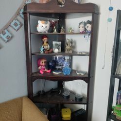 Corner shelf 