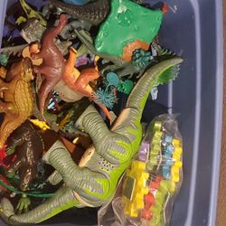 large number of dinosaurs