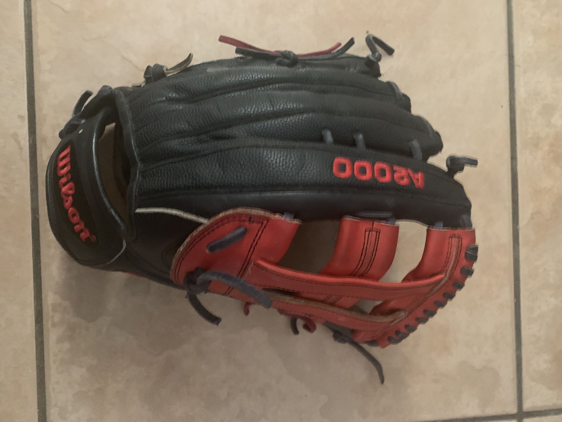 Wilson A2000