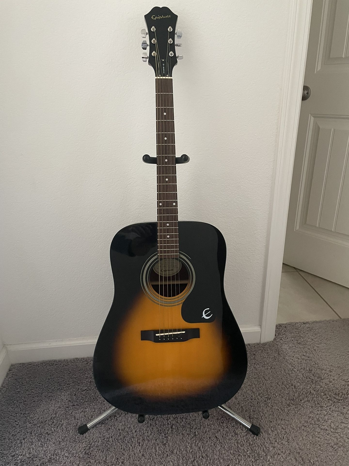 Gibson Epiphone Acoustic Guitar