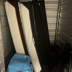 Split king Temperdic Mattresses And Frame