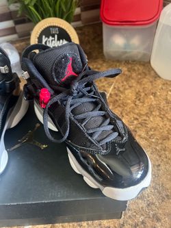 tenis jordan 4Y