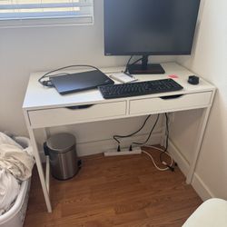 Desk And Chair 
