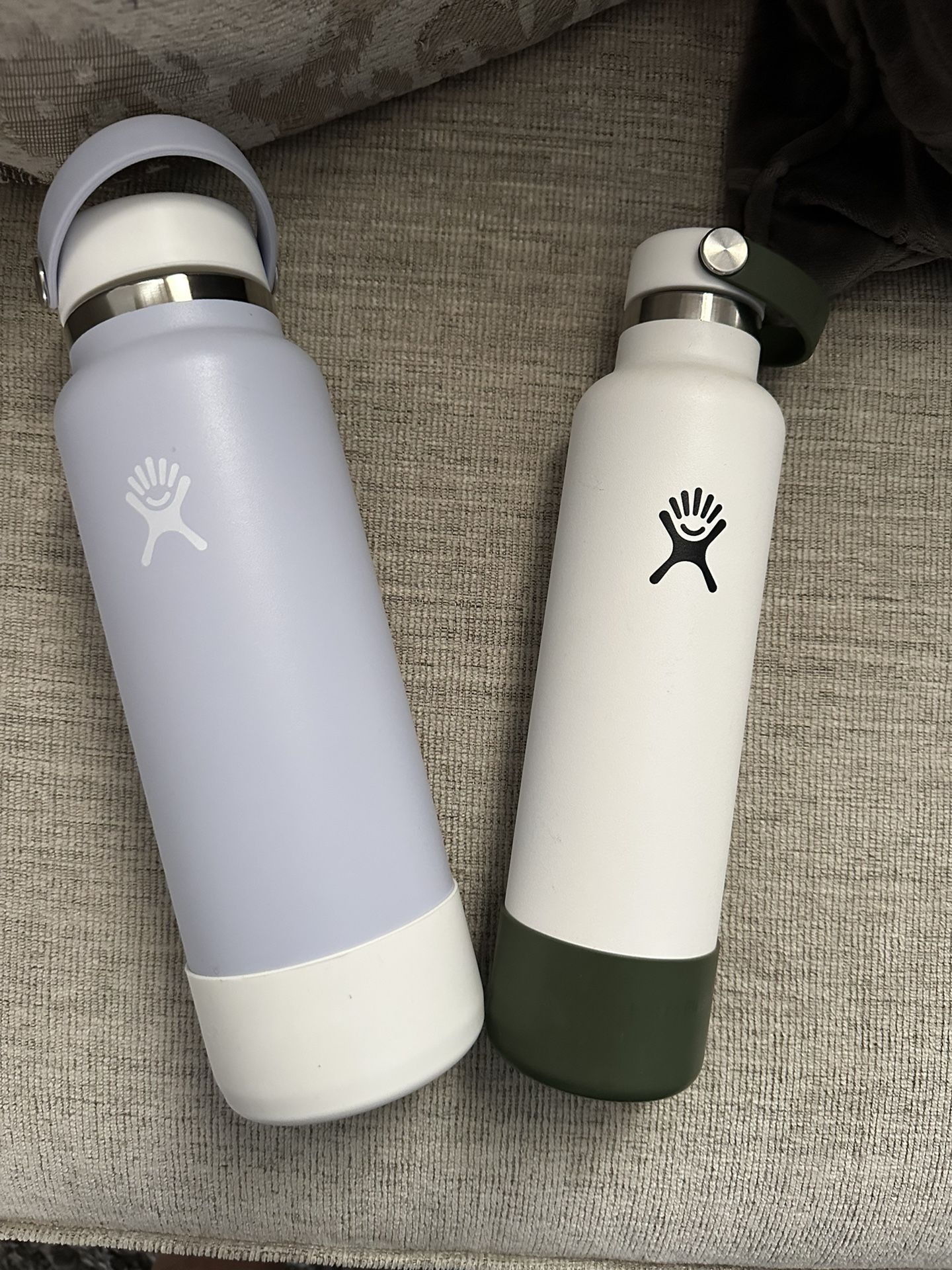 Hydro Flask 40 oz. And 24 oz . for Sale in San Diego, CA - OfferUp