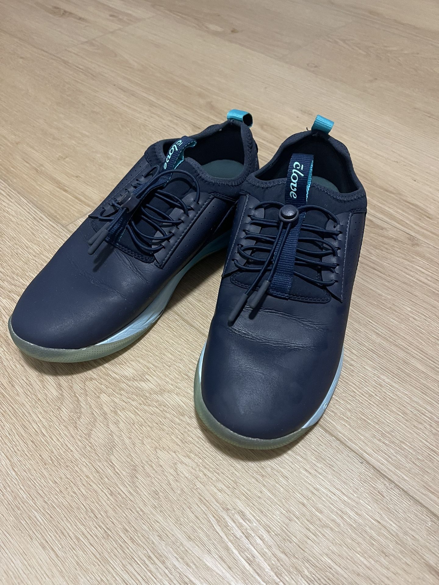 Clove Navy Blue Aqua Nursing Shoes W 10/M 8.5 Slip On
