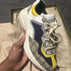 Gucci shoes