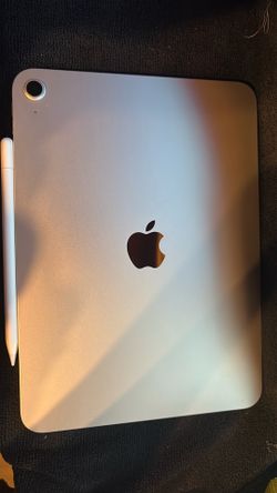 iPad 11th Gen A16 Silver (128GB) + Apple Pencil (USB-C) – Pristine / Like-New