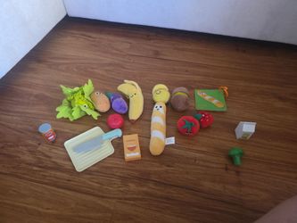 Kids Kitchen Set w/ playable cutting board and Knife
