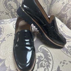 Franco Sarto Black Patent Leather Loafers size 8.5 new see all photos