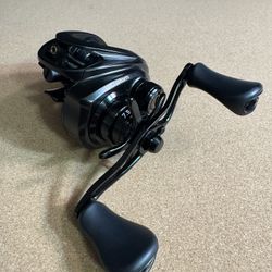 Lew’s Custom Left Handed Baitcaster