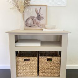 Accent table/console Table