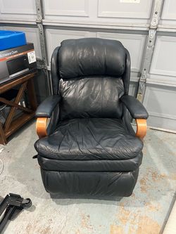 Vintage Lane Furniture Industries All 100% Leather Swivel Recliner Chair