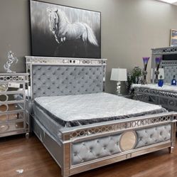 New Queen Bed Dresser Mirror Nightstand 