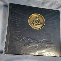 WALT DISNEY WORLD MEMORIES PHOTO ALBUM