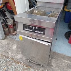 Dean Double Deep Fryer 2011 Like New