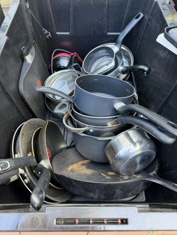 Pots/Pans/ 1 High Quality Cast Iron