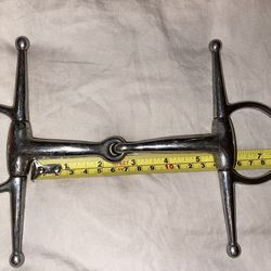 2 Snaffle Bits