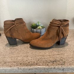 Bamboo brand new with tags womens suede ankle boots size 8