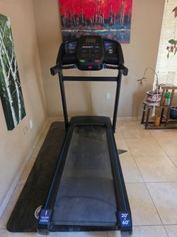 Horizon Treadmill T202