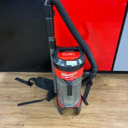 Milwaukee M18 BackPack Vacuum 207906