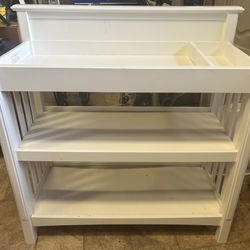 Baby Diaper Changer Table With Shelving