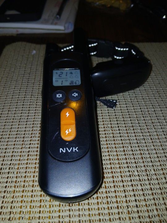 NVK  SHOCK COLLAR  FOR  DOG .  