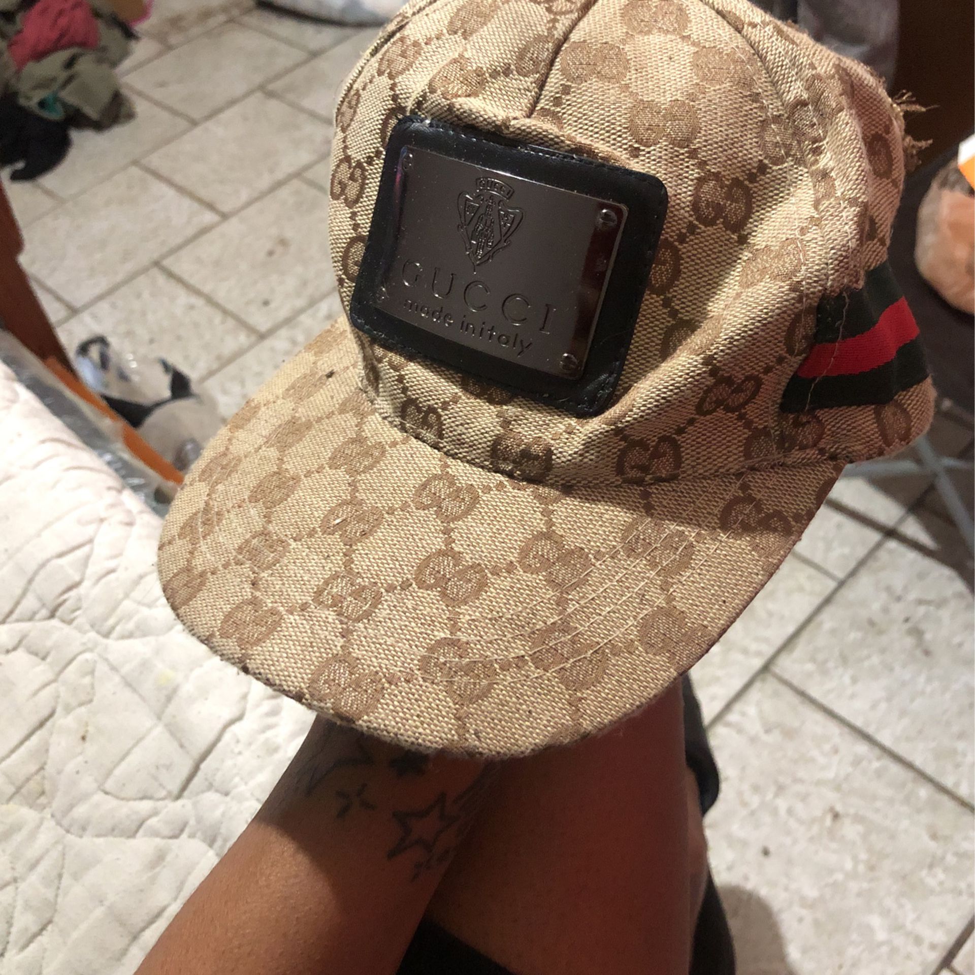 Luis Vuitton And Gucci Hats for Sale in Miami, FL - OfferUp