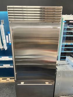 Subzero Bottom Freezer Built In 36” Refrigerator Stainless Steel