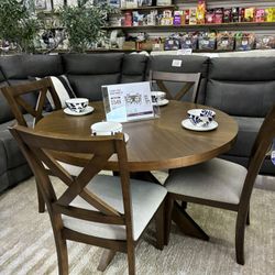 Bayside Furnishings Lathan 5-Piece Round Dining Set