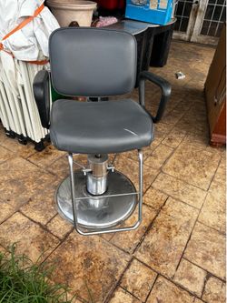 Barber chair