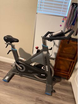 exercise bike great condition !