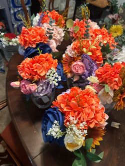 Artificial flowers centerpieces