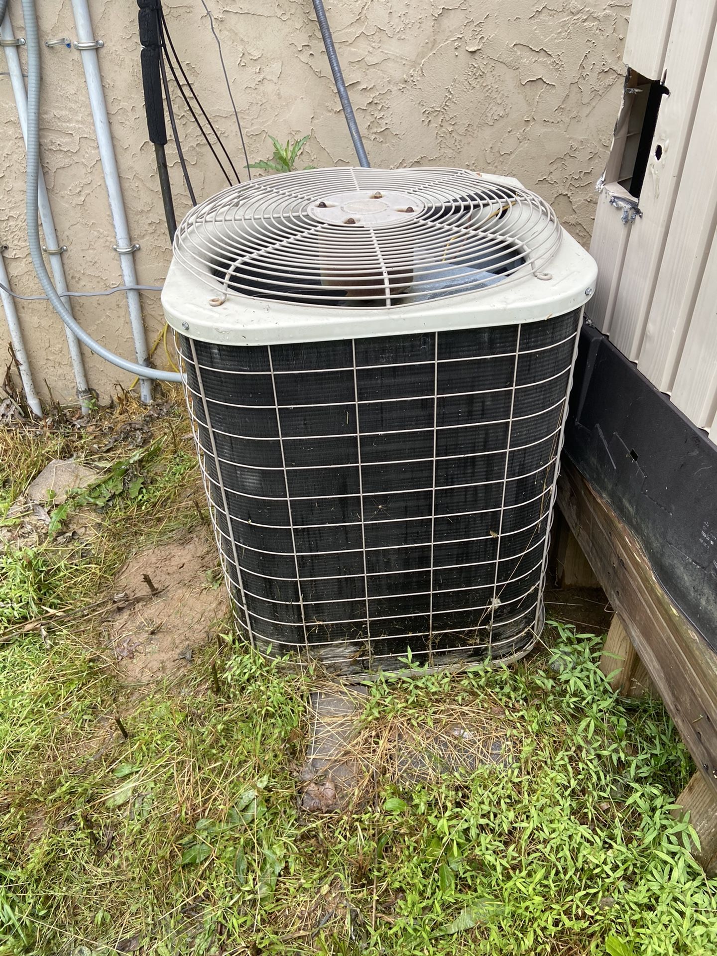 Bryant 3 ton 10 Seer AC Condenser 561CJ036-E 208-230 V 1 Phase R-22