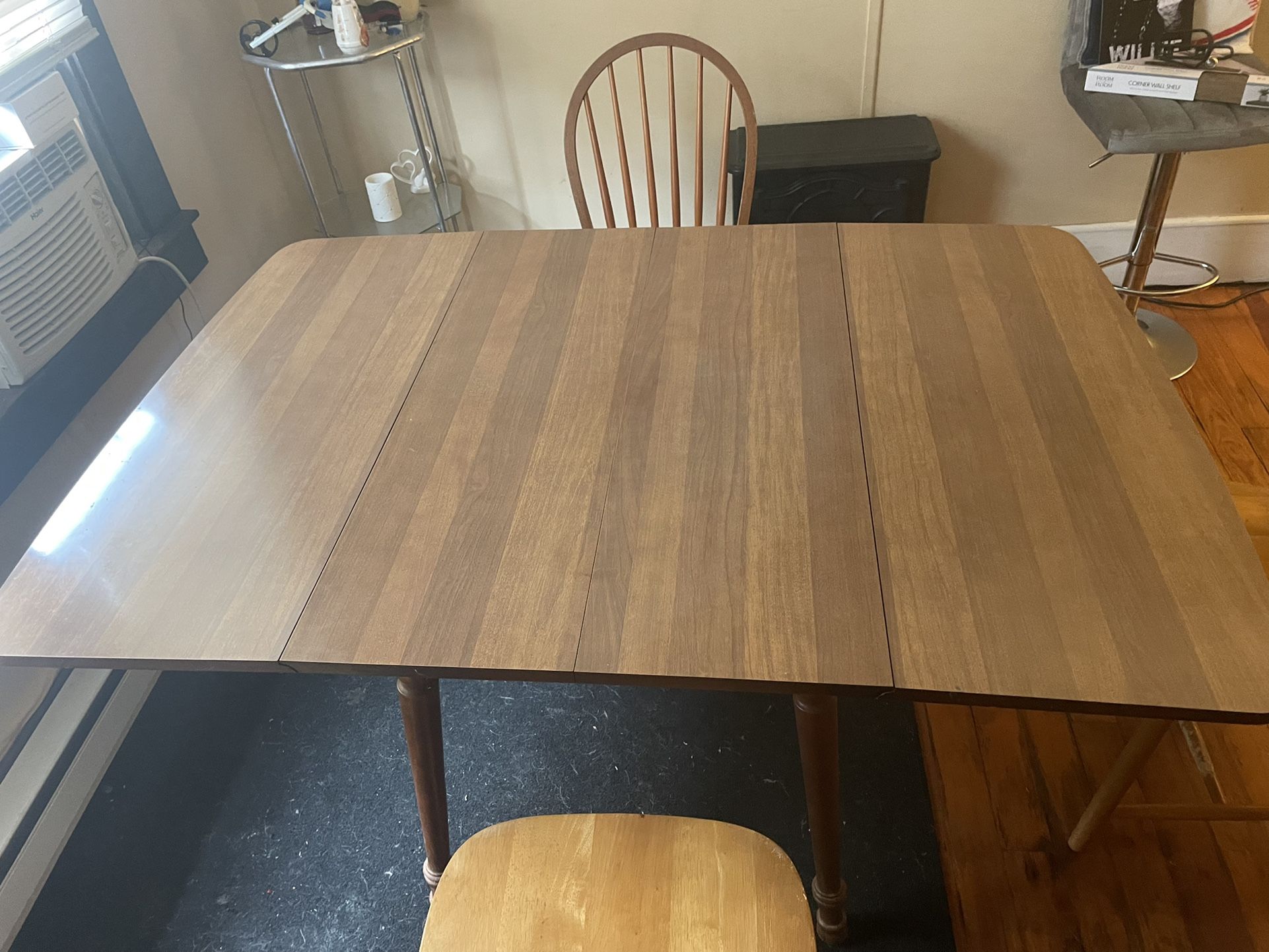 Really Nice Dining Room Table W/3 Chairs
