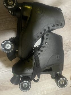 Size 10 Skates