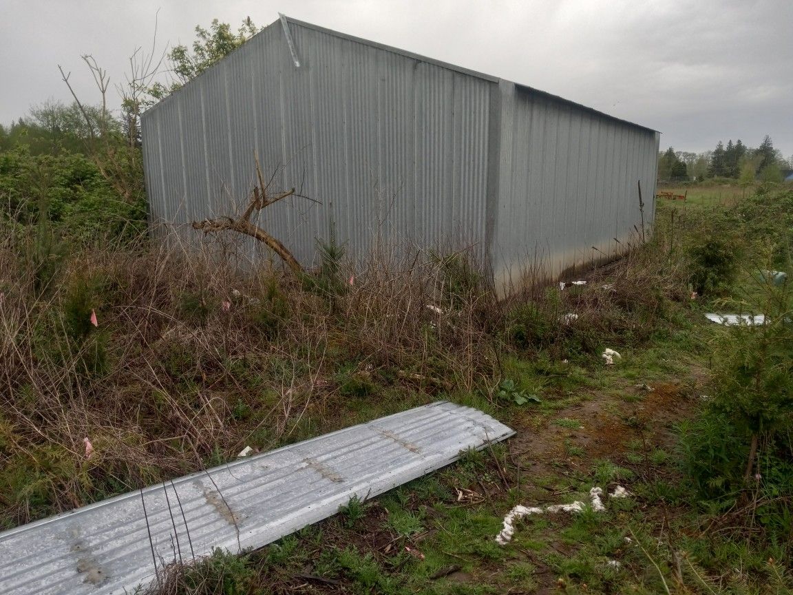 24×36×10 Galvanized Pole Barn