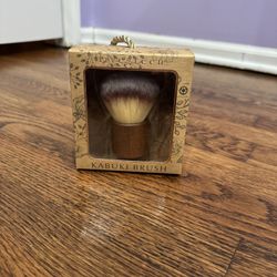Kabuki Brush