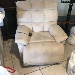 Recliner With Lift