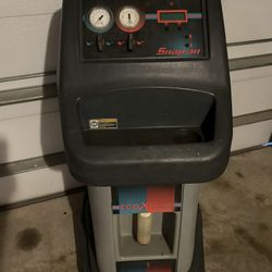 Snap on diagnostic air condition unit