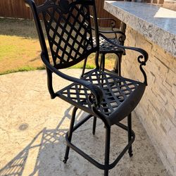 2 Barstools