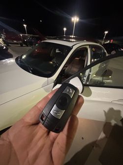 Llaves de autos / car keys and remotes
