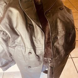 Leather Long Jacket For Men  In Perfect Condition Size L  40$