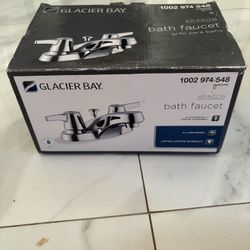 GLACIER BAY ARAGON BATH FAUCET CHROME 1002 974 548 4'' CENTERSET New In Box.