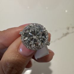 4.6 CT Engagement Ring - Lab Diamond 